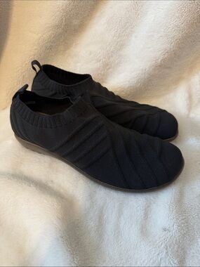Naot Women’s Slip-On Knit Shoe Vegan Black size 40 eu/9.5 us NWOB